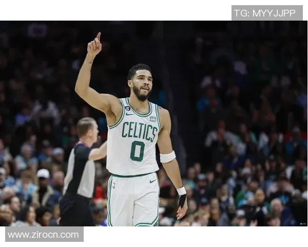 杰森塔图姆如何在NBA赛场上展现出超凡的领导力与竞技才能
